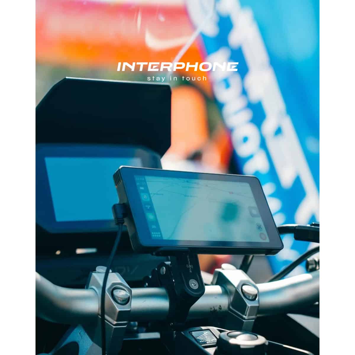 Interphone Ridesync Handlebar Phone Display: Add CarPlay / Android Auto to your ride